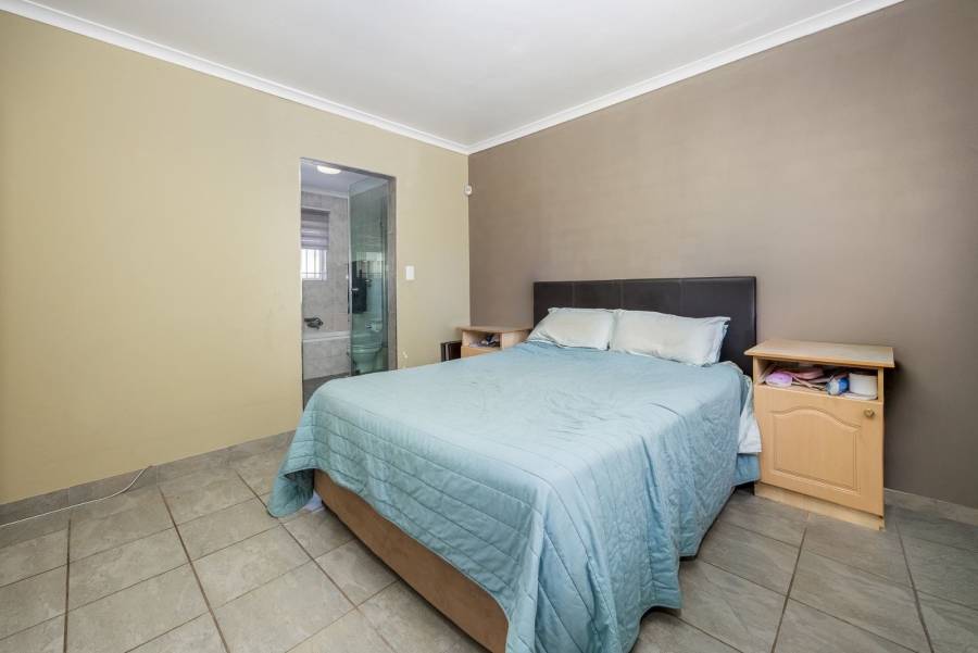 3 Bedroom Property for Sale in Sonstraal Heights Western Cape